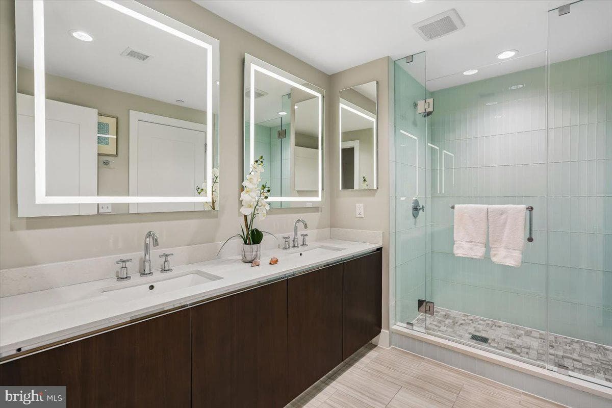930 Rose Avenue #1511 photo 21