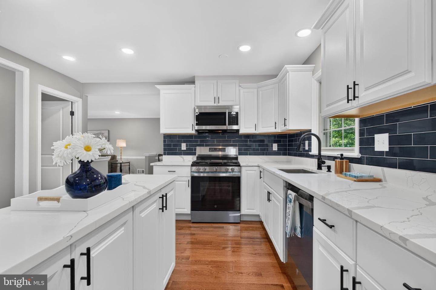 15304 Durant Street photo 18