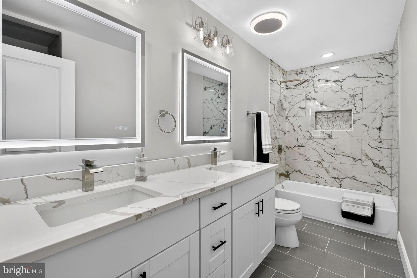 15304 Durant Street photo 33