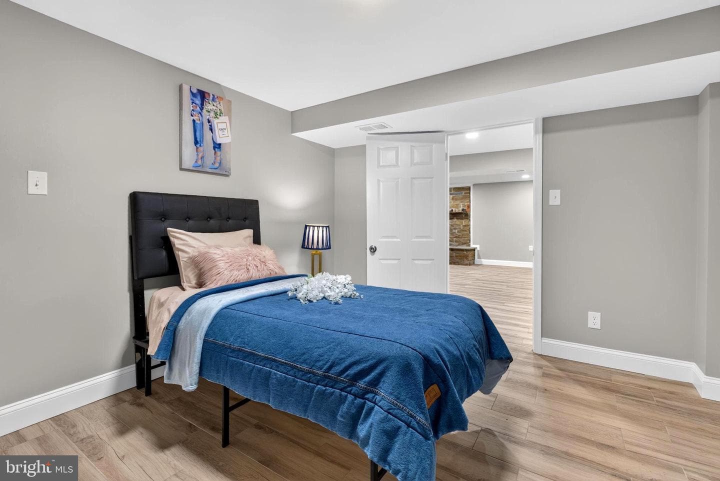 15304 Durant Street photo 55