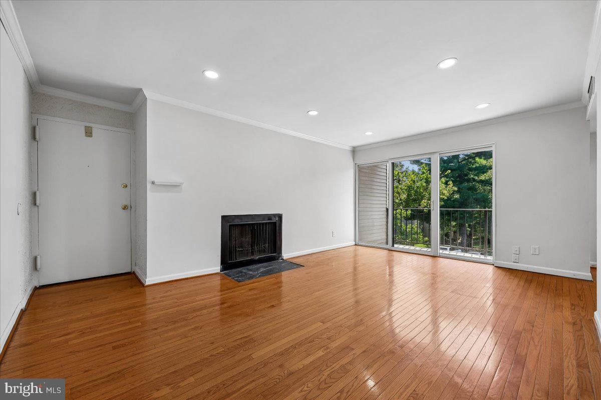 130 Duvall Ln # 197-301 photo 3