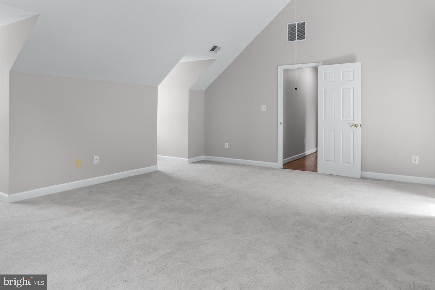 14430 Seneca Road photo 35