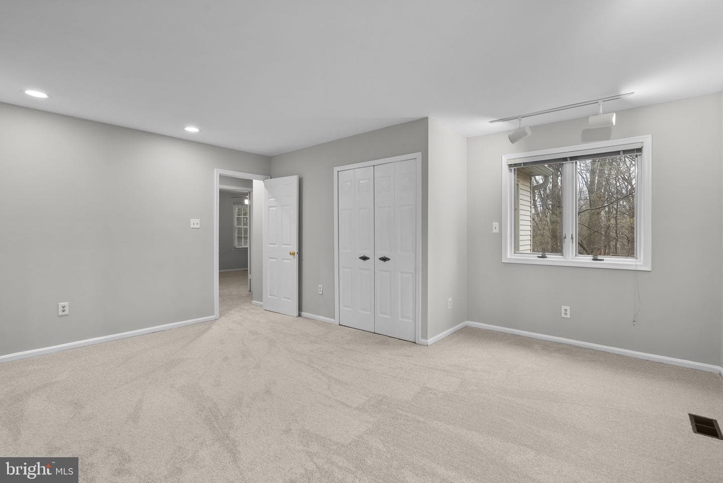 419 Watts Branch Parkway photo 51