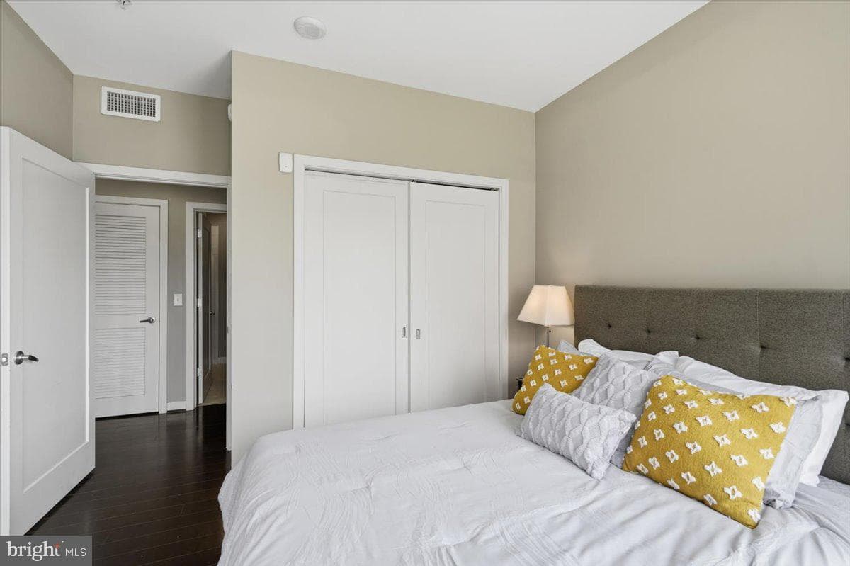 1320 Fenwick Lane #301 photo 25