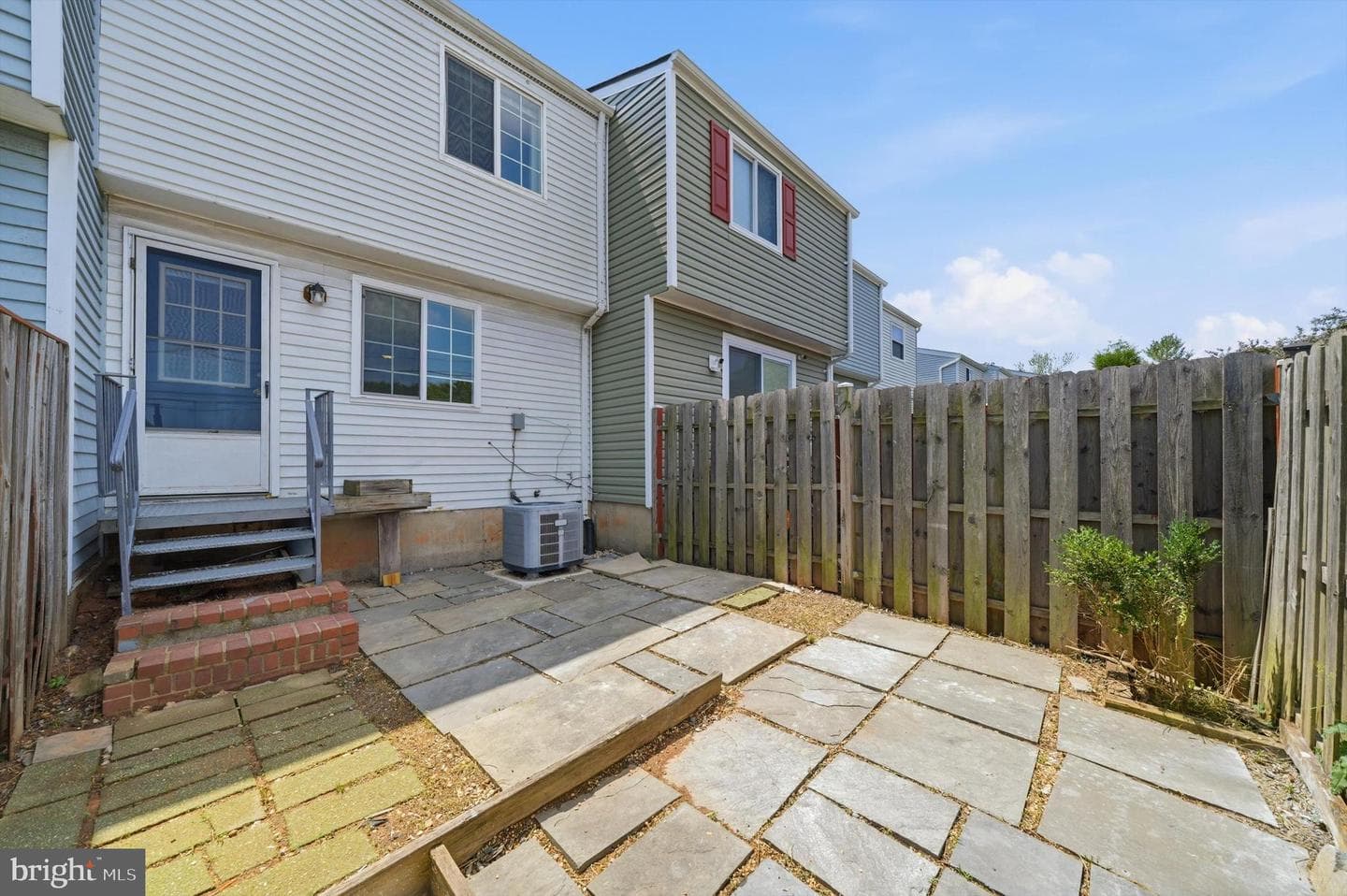 2807 Shepperton Terrace photo 31