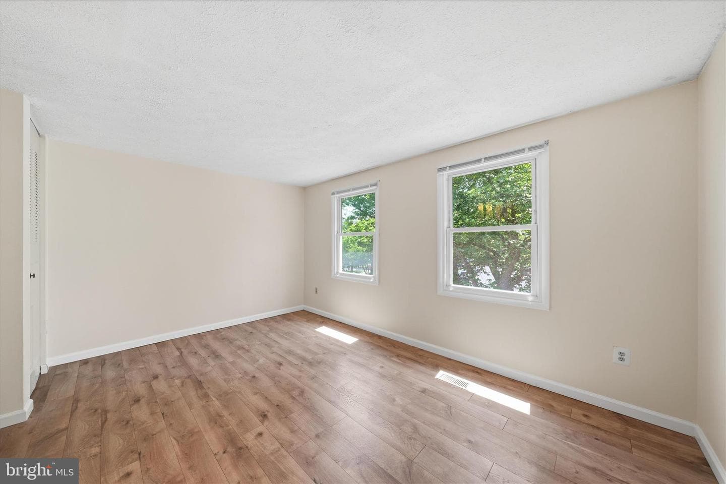2807 Shepperton Terrace photo 57
