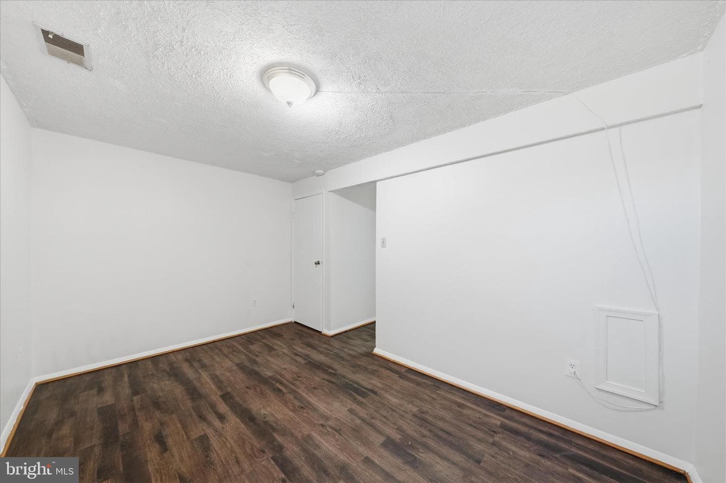 2807 Shepperton Terrace photo 67