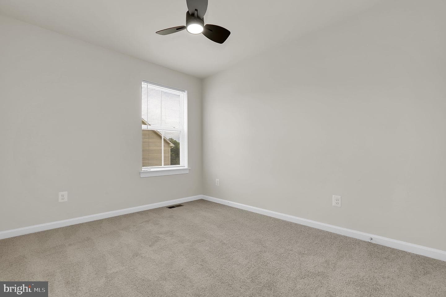 22729 Tate Street photo 25