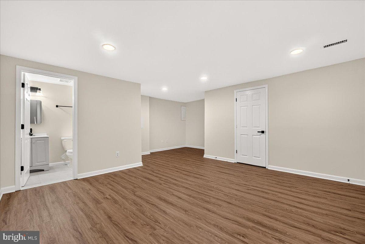 9915 Ridgeline Drive photo 15