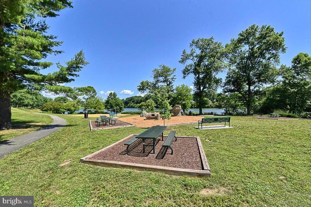 9915 Ridgeline Drive photo 40