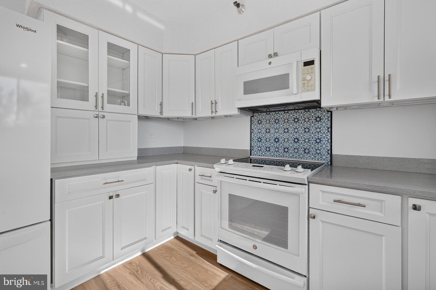 5802 Nicholson Lane #2-602 photo 10