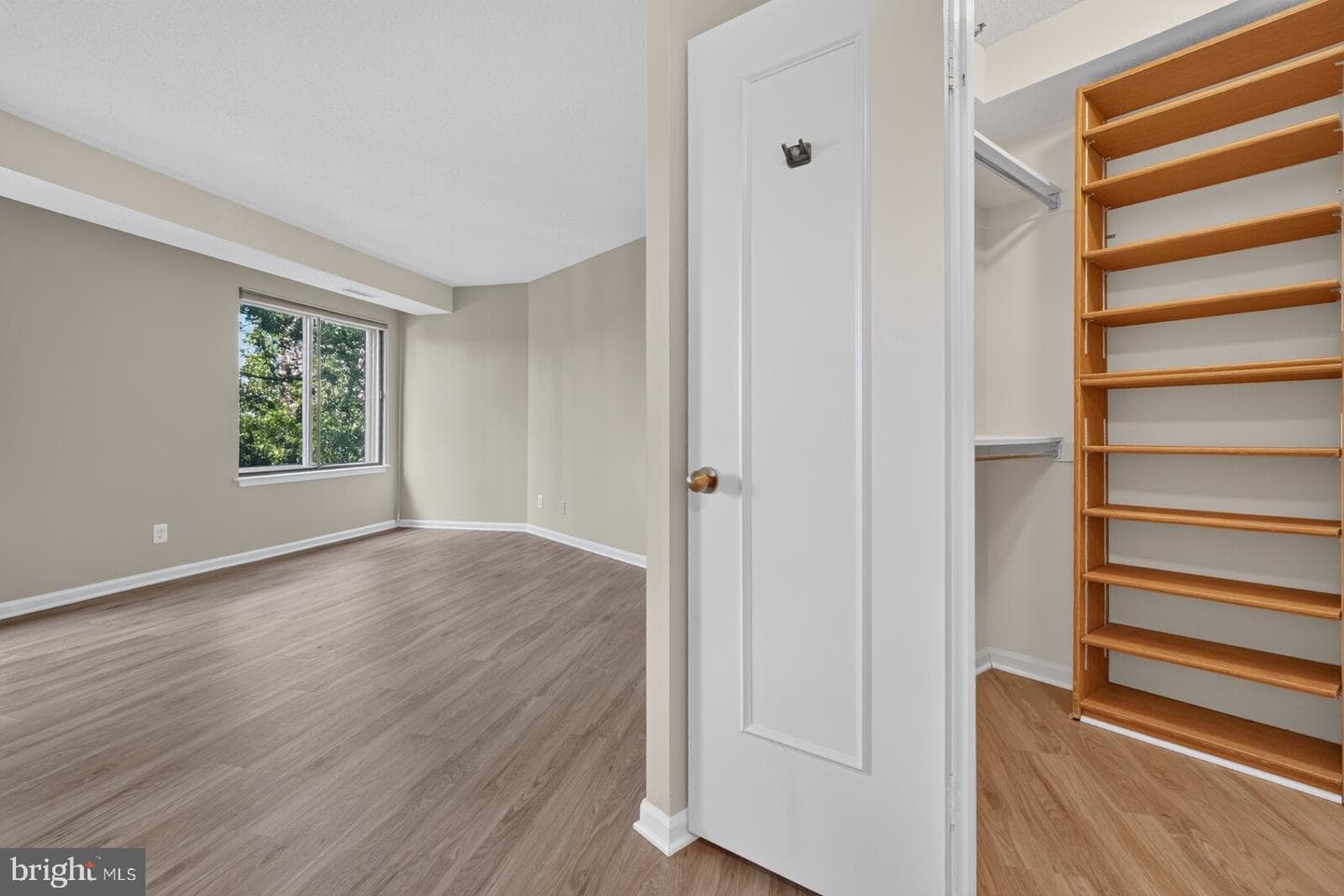 5802 Nicholson Lane #2-602 photo 31