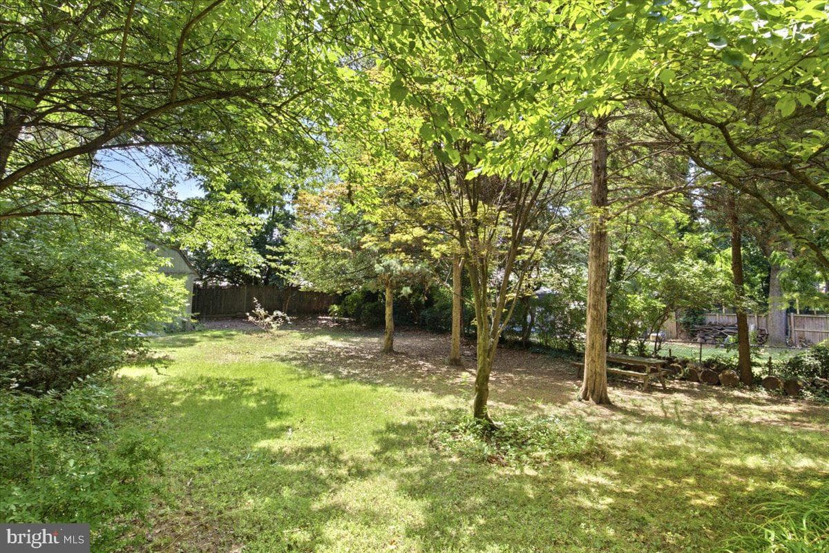 8715 Geren Road photo 32