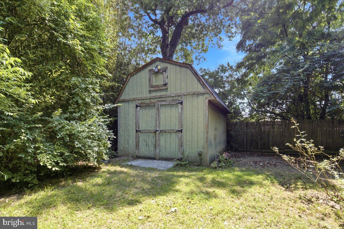 8715 Geren Road photo 33