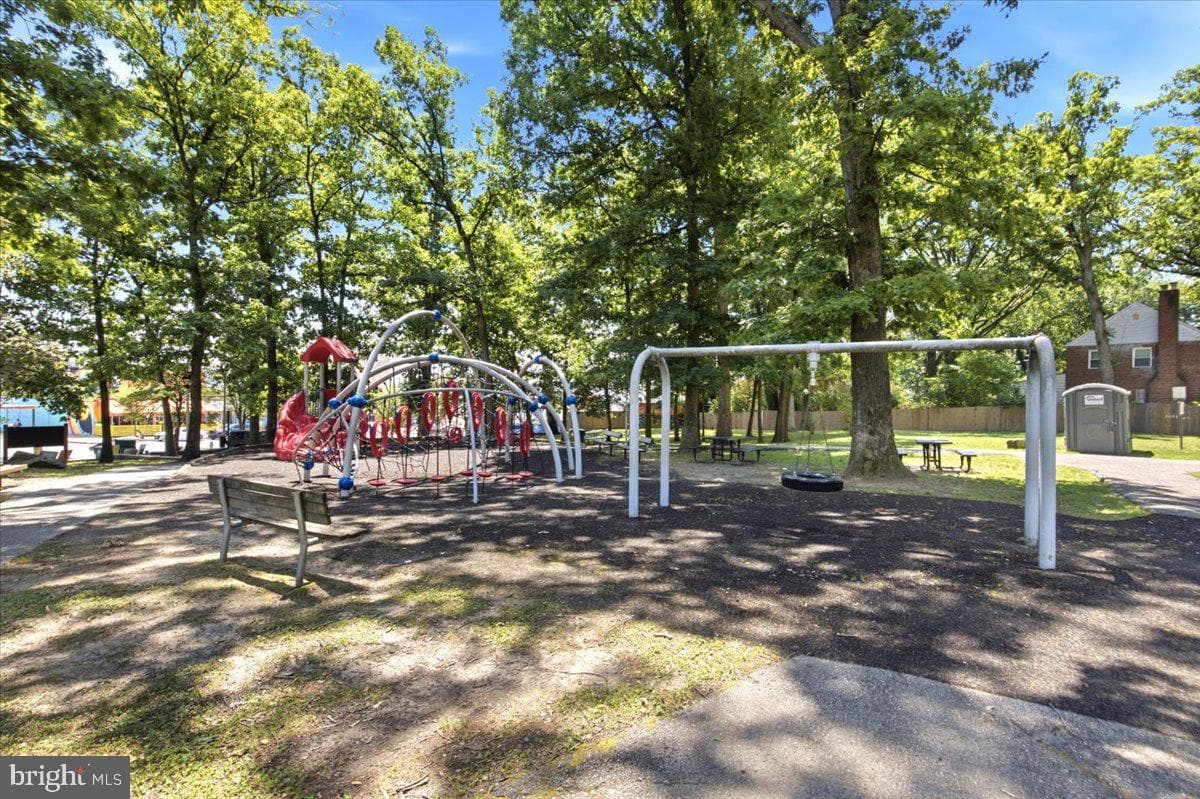 8715 Geren Road photo 36
