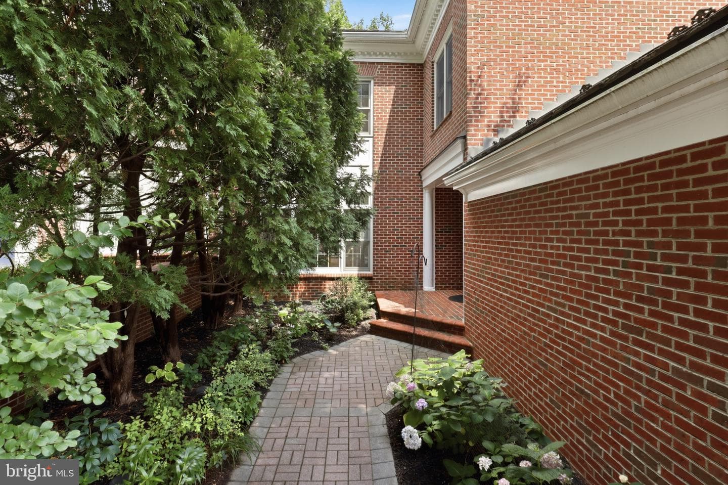 10807 Hidden Trail Court, Potomac