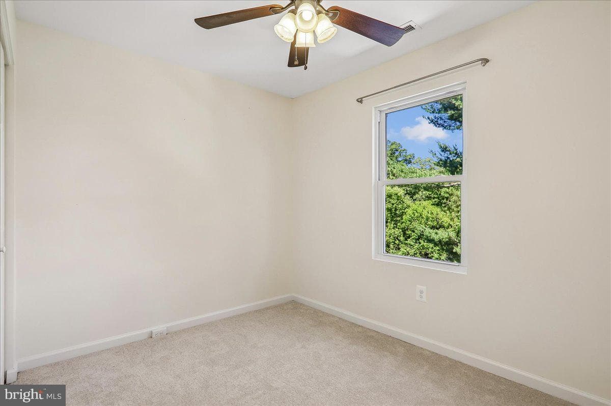 9235 Hummingbird Terrace photo 35