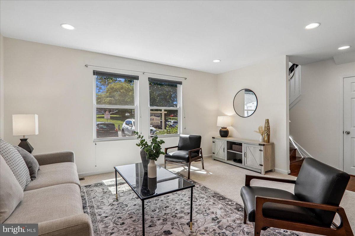 9235 Hummingbird Terrace photo 6