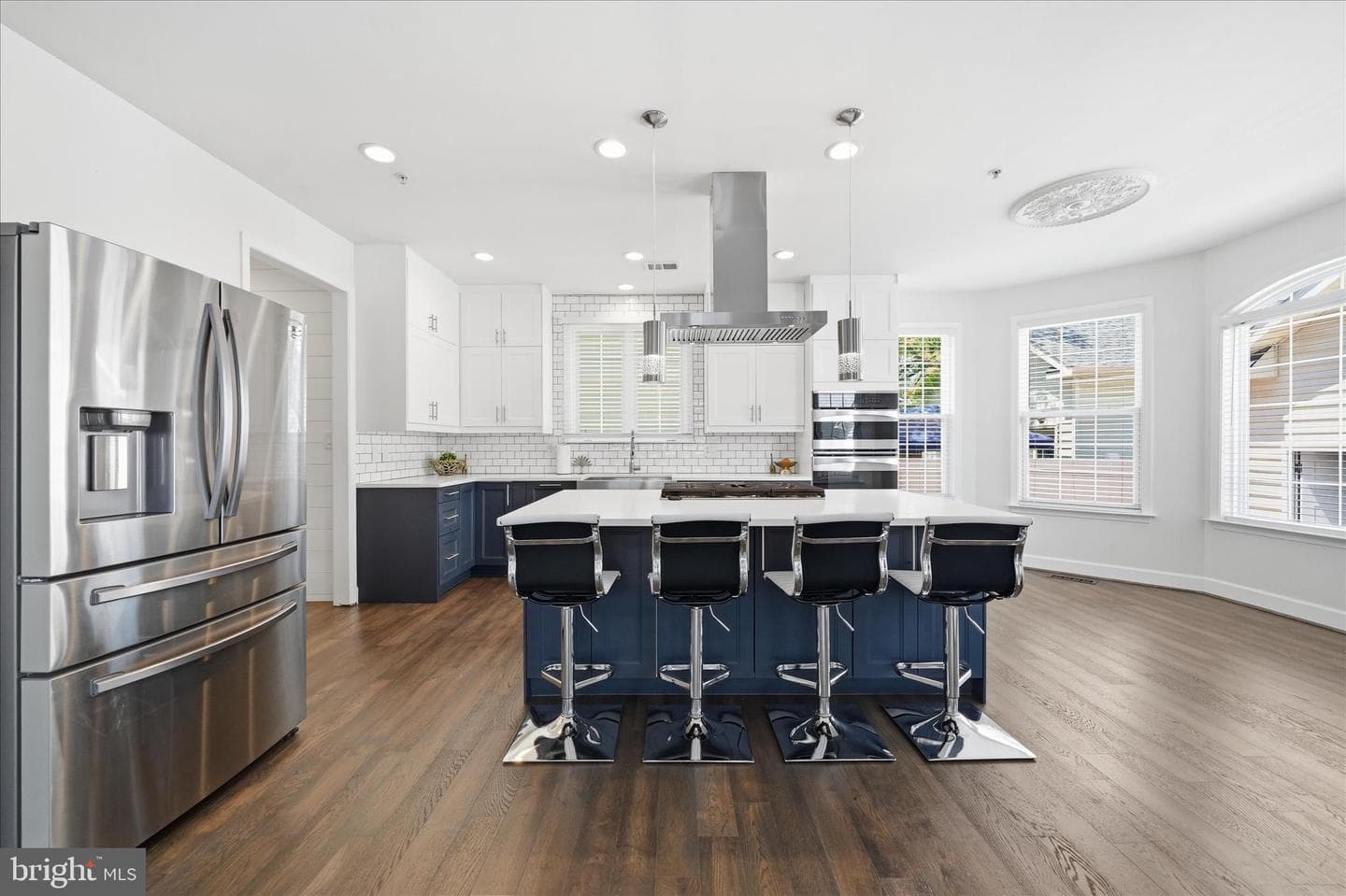 23121 Frederick Road photo 10