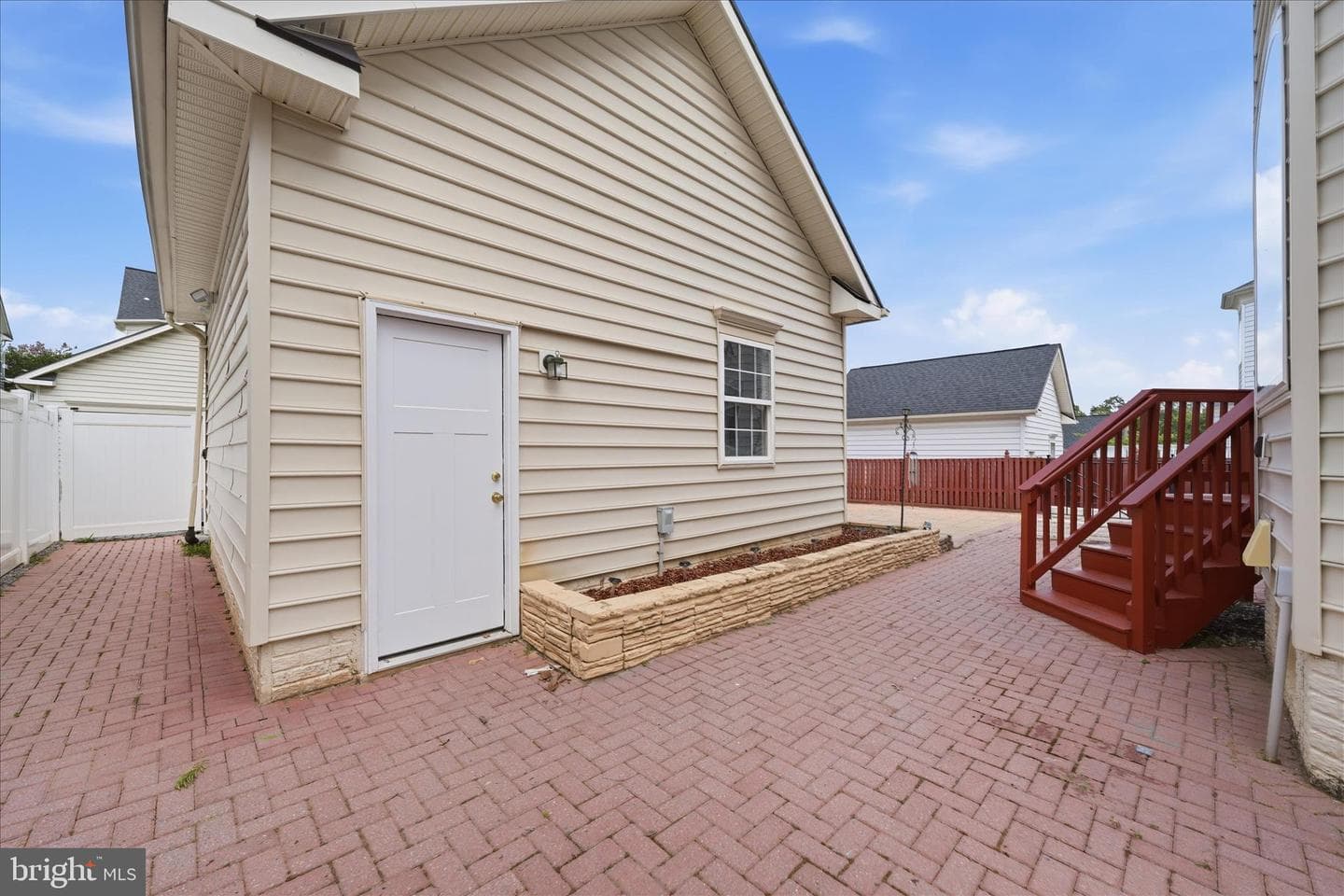 23121 Frederick Road photo 36