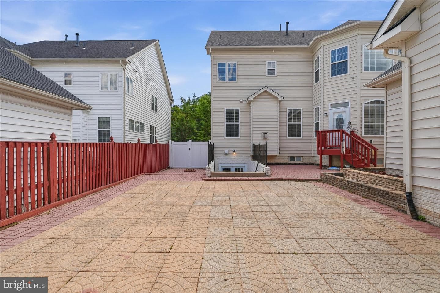 23121 Frederick Road photo 39