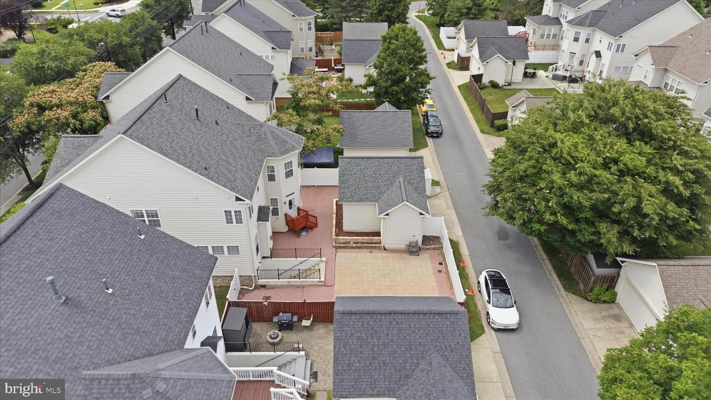 23121 Frederick Road photo 47