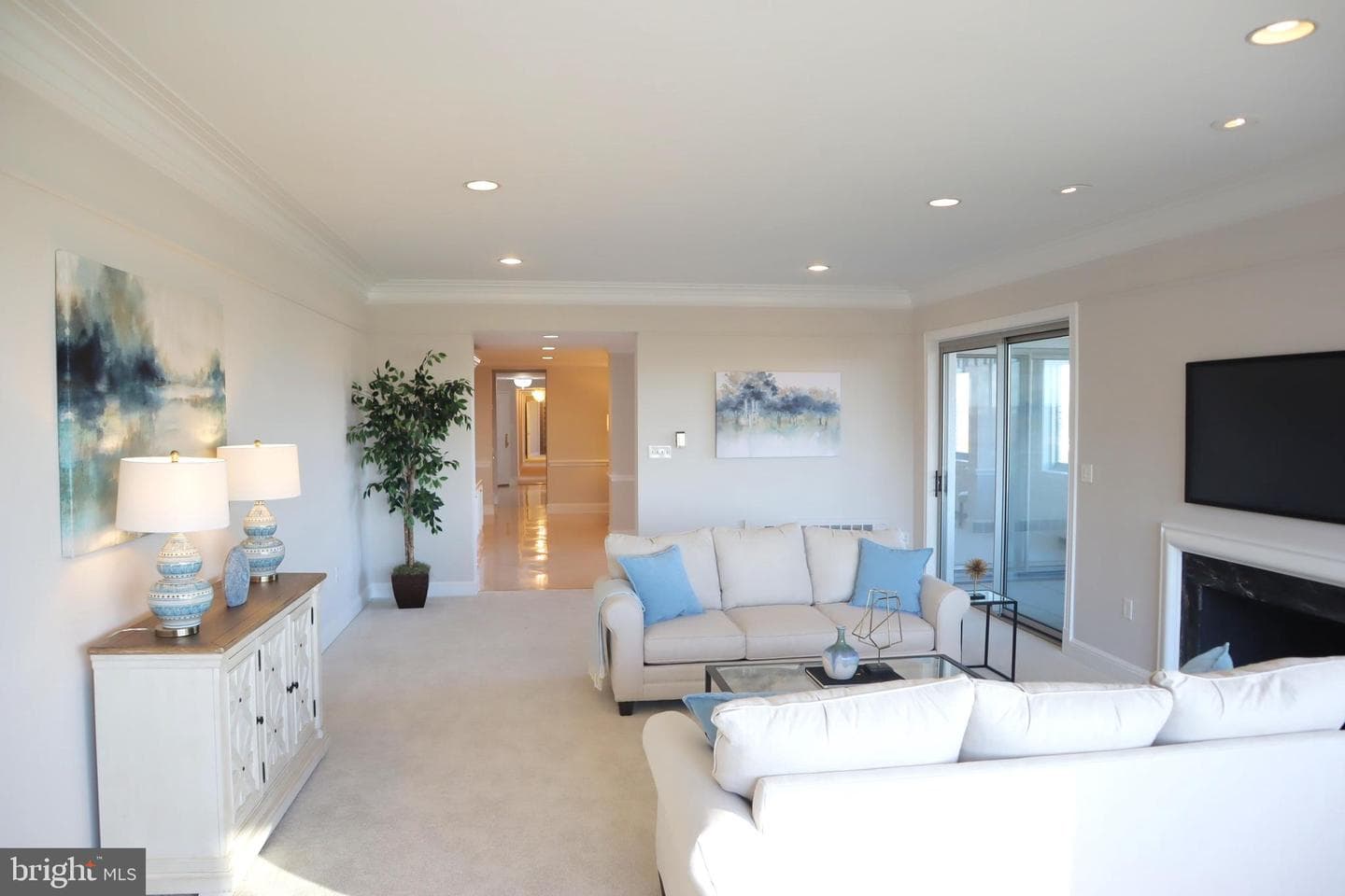 10401 Grosvenor Place #1704 photo 12