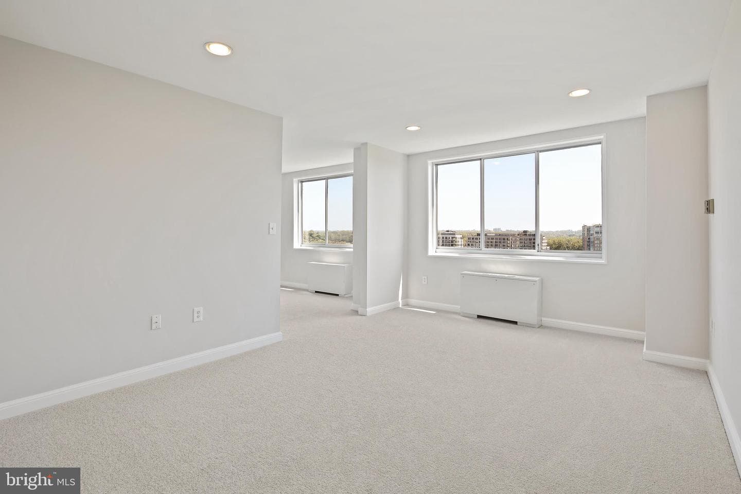 10401 Grosvenor Place #1704 photo 61