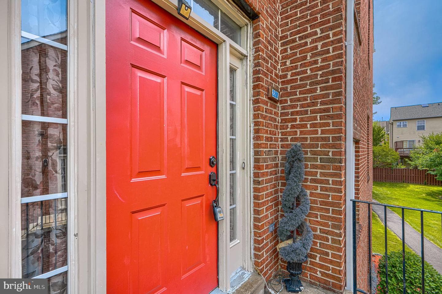 2208 Mears Lane photo 3