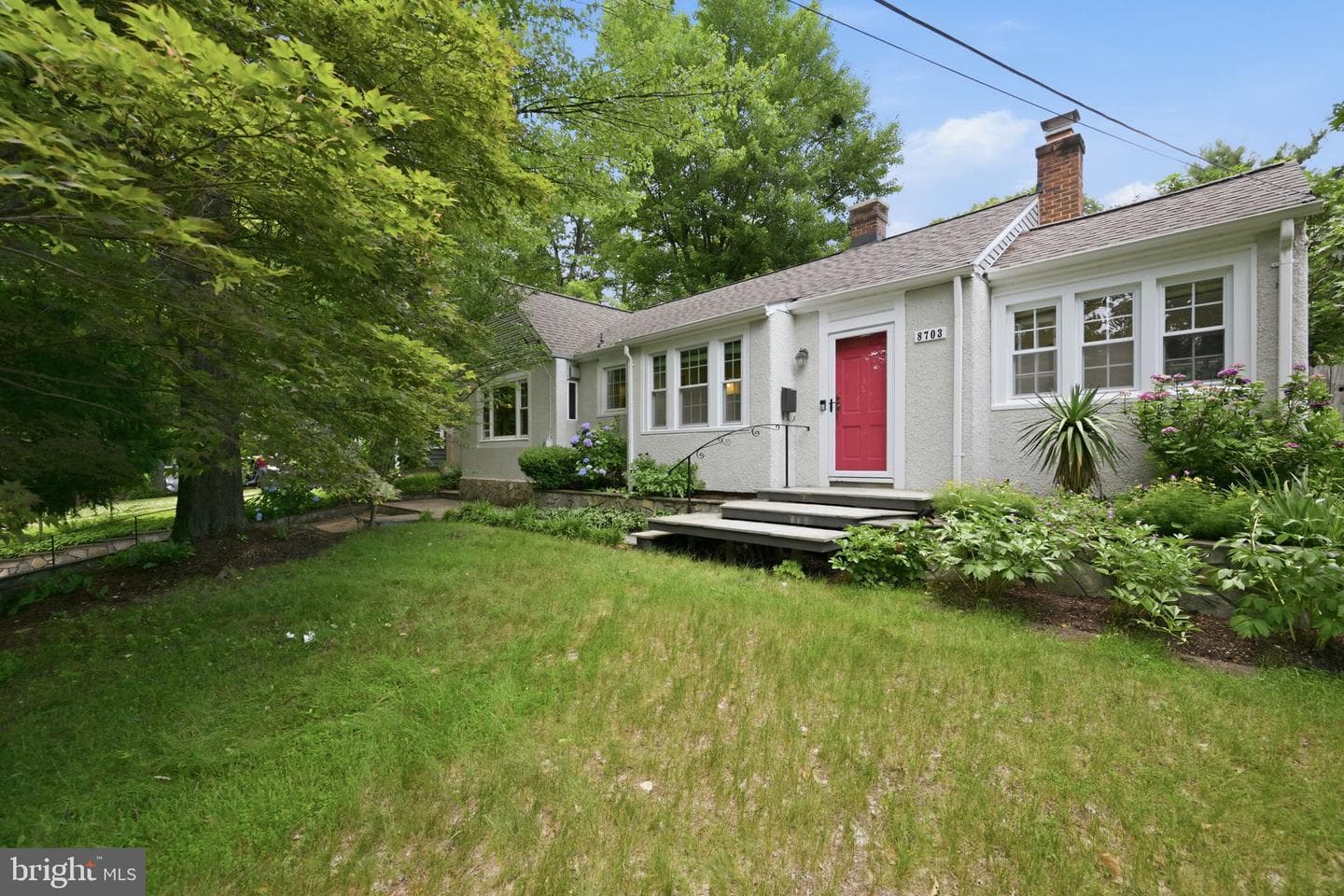 8703 Reading Road photo 1