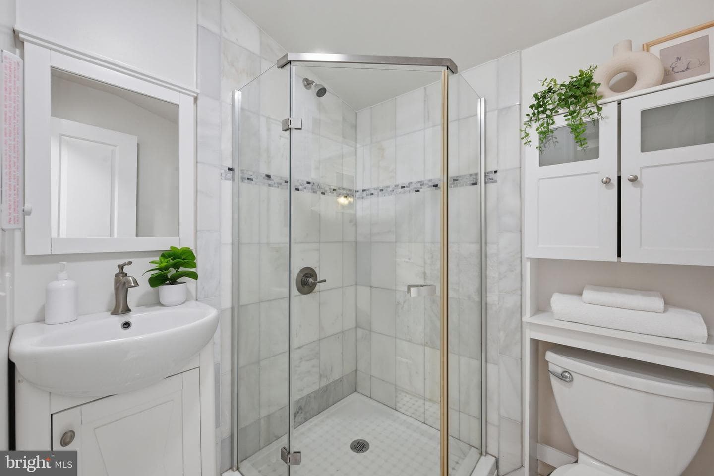 8703 Reading Road photo 18
