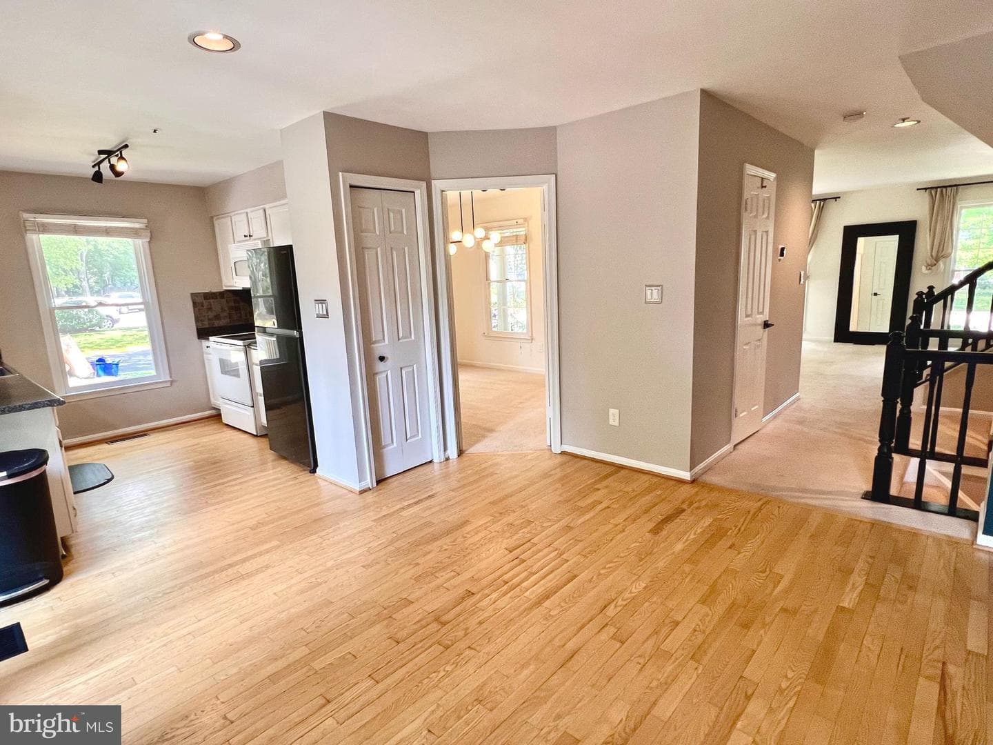 8527 Fountain Valley Drive photo 4