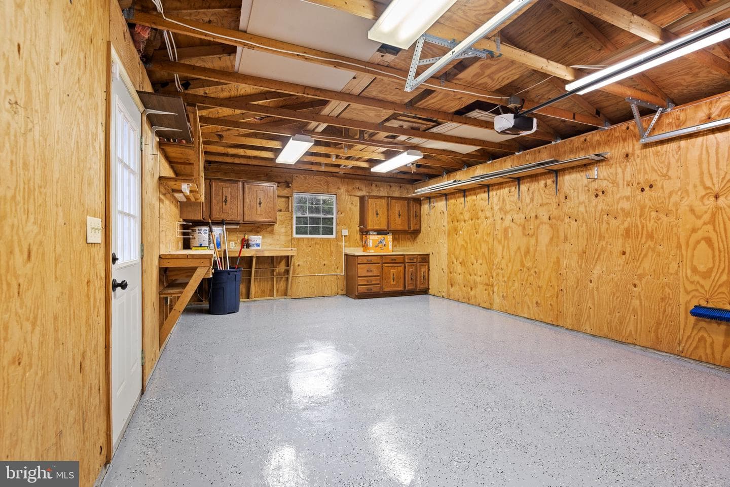 5 Longworth Court photo 41