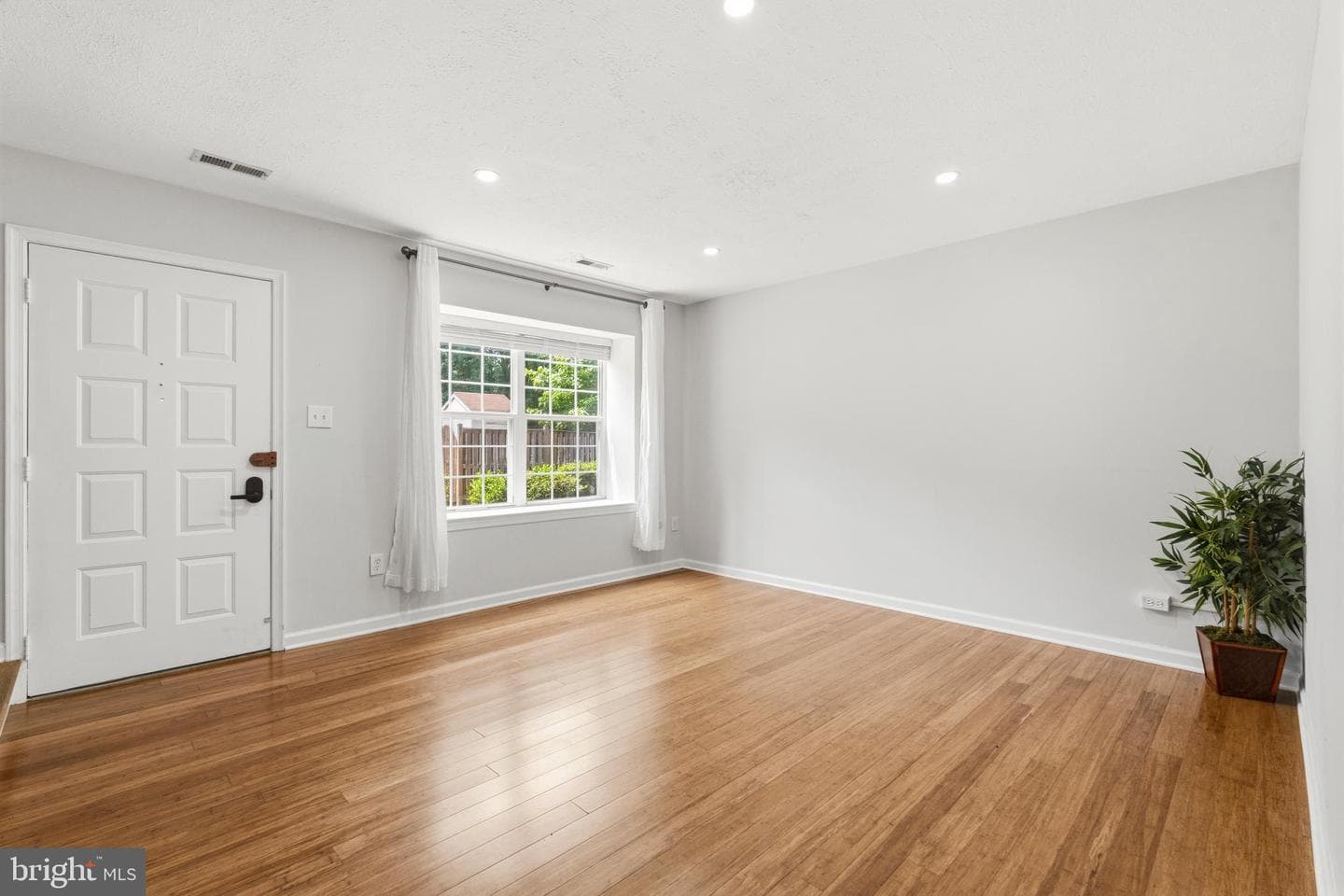 15711 Ambiance Drive photo 5