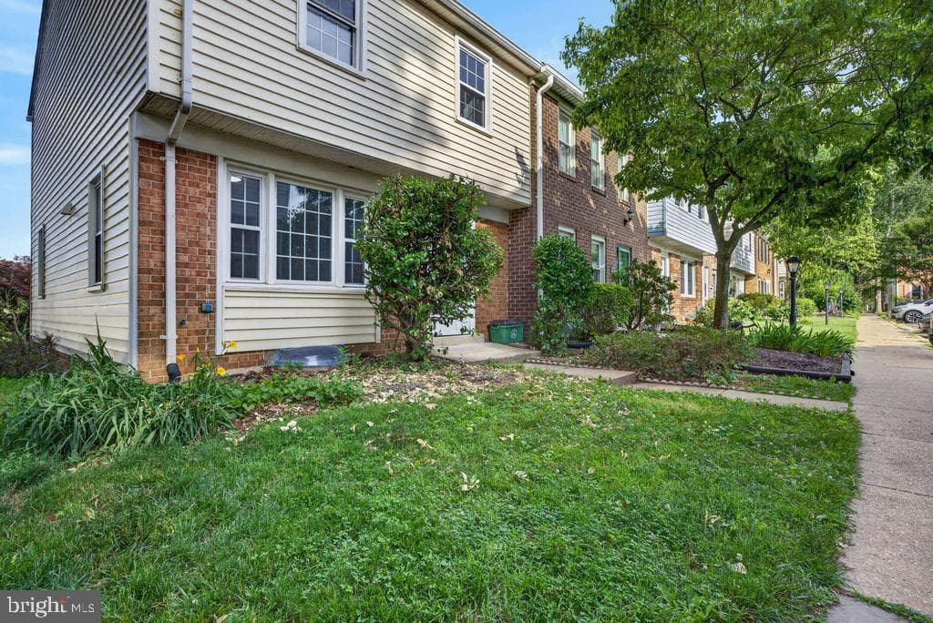 19 Big Acre Square #20-1, Gaithersburg