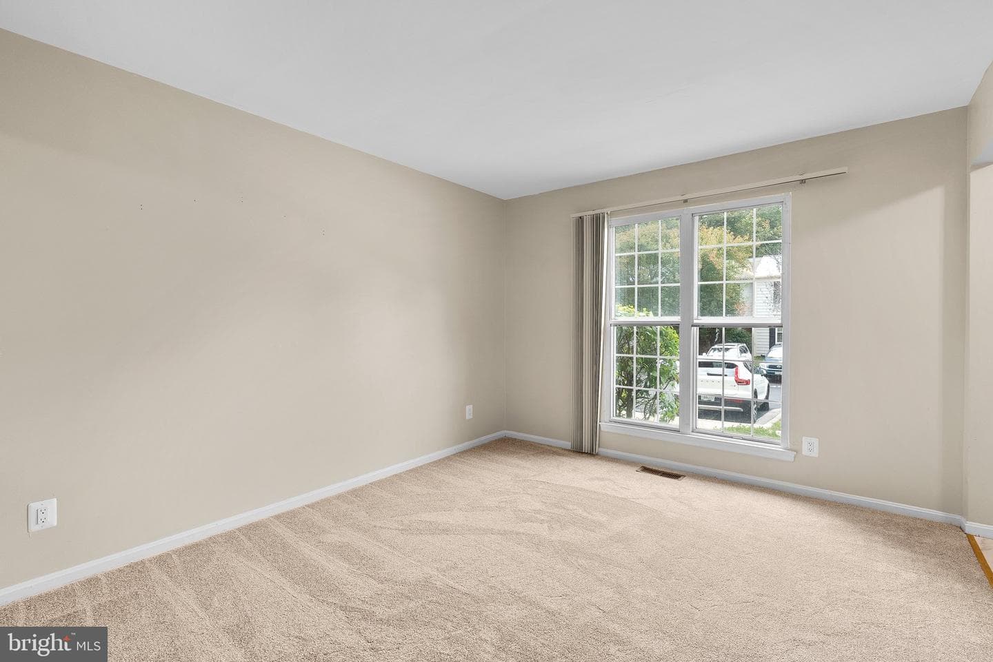 2106 Carriage Square Place photo 3