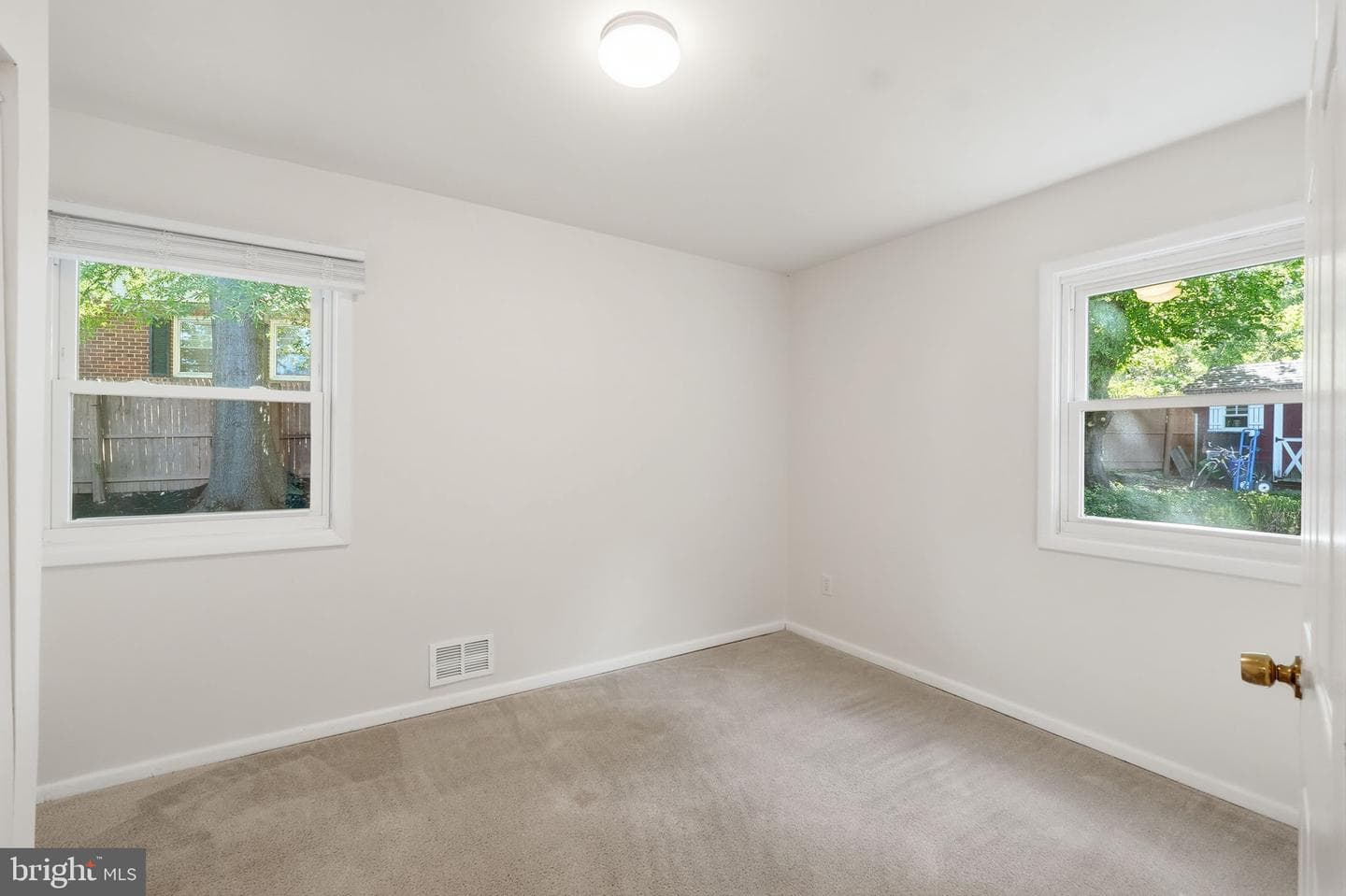 10617 Gatewood Avenue photo 20