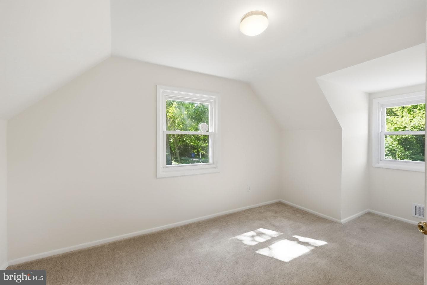 10617 Gatewood Avenue photo 24