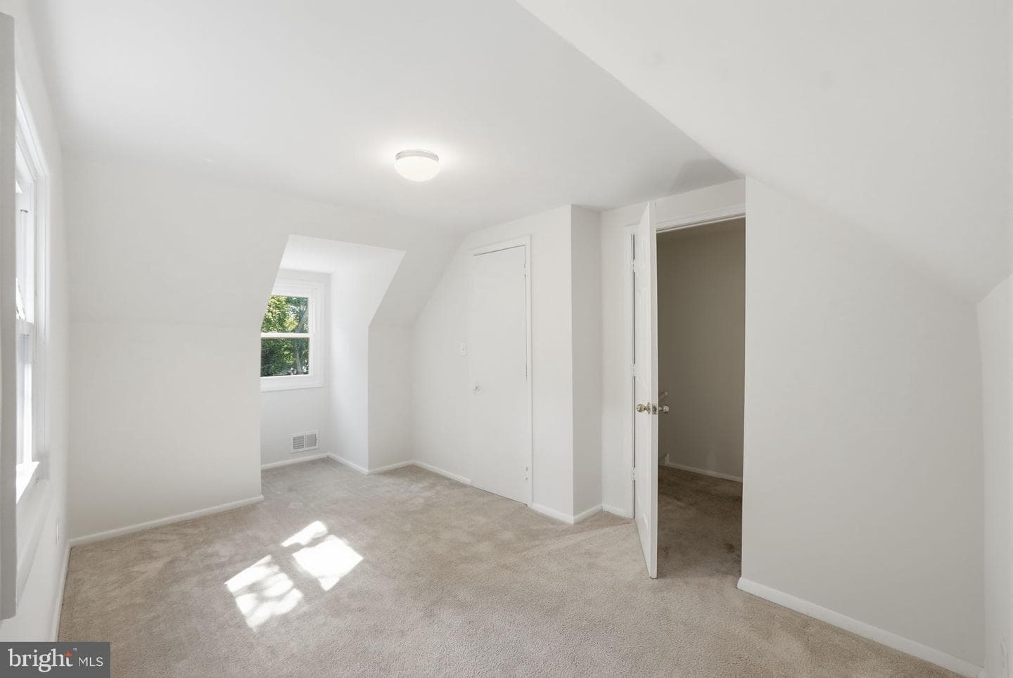 10617 Gatewood Avenue photo 25