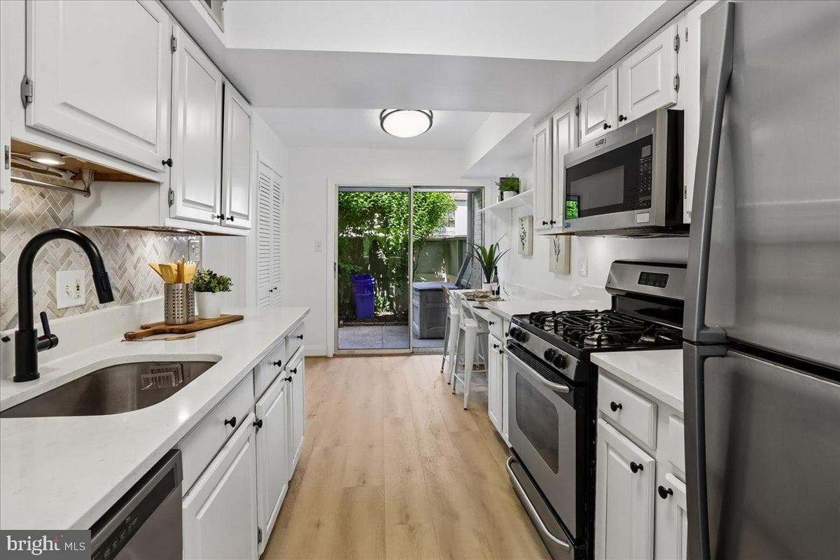 5222 Pooks Hill Road #E-31 photo 14