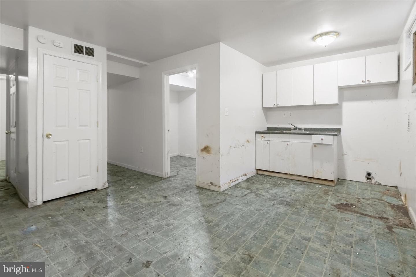 19932 Spur Hill Drive photo 32