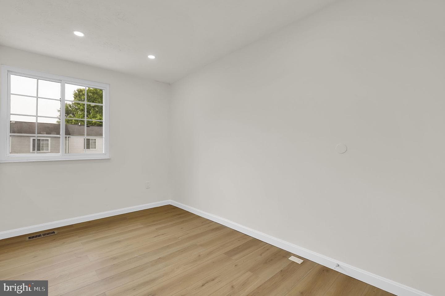 1410 Elm Grove Circle photo 13