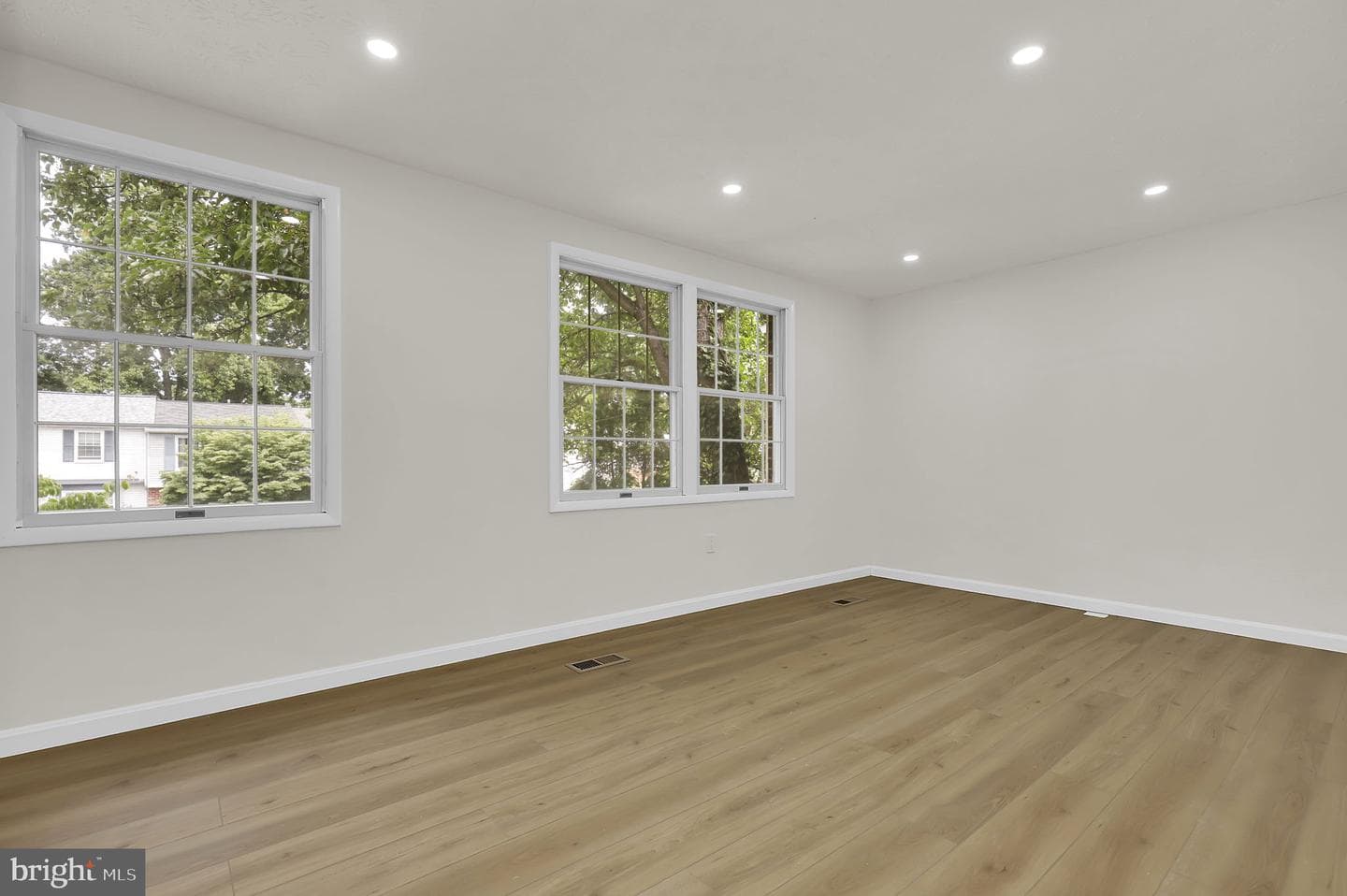 1410 Elm Grove Circle photo 14