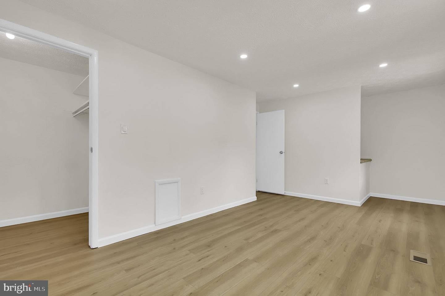 1410 Elm Grove Circle photo 16