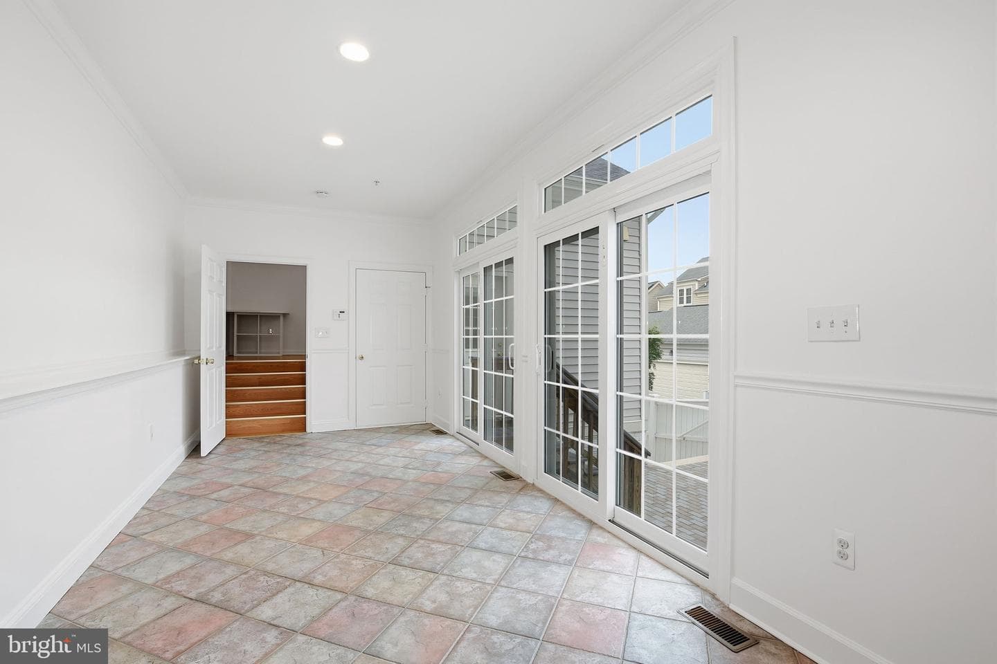 1120 Crestfield Drive photo 13