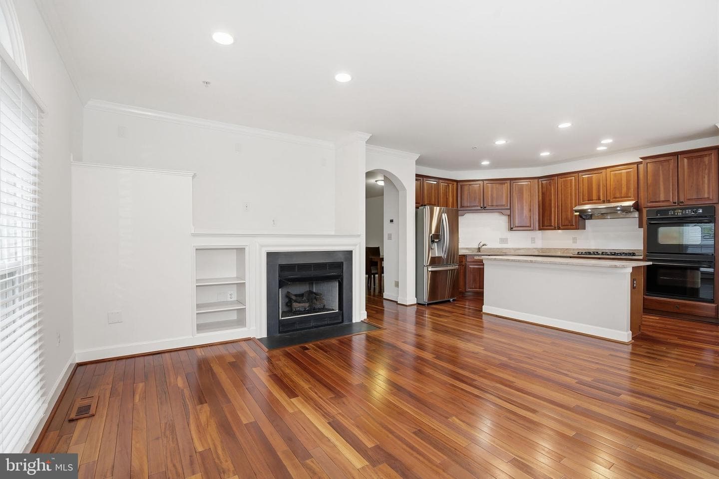 1120 Crestfield Drive photo 9