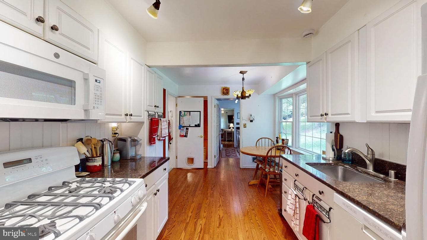 16601 Briardale Road photo 14