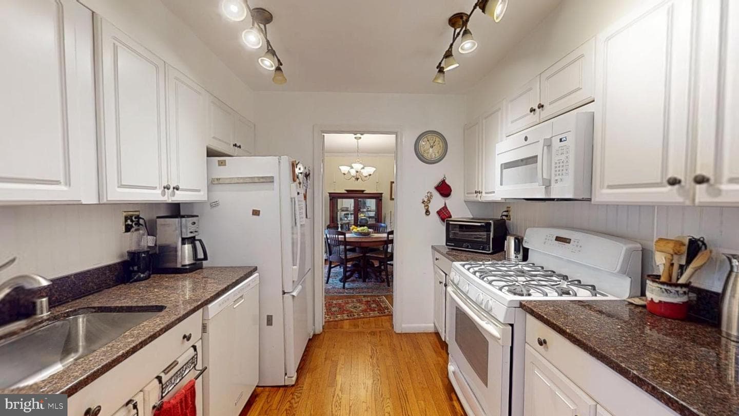 16601 Briardale Road photo 16
