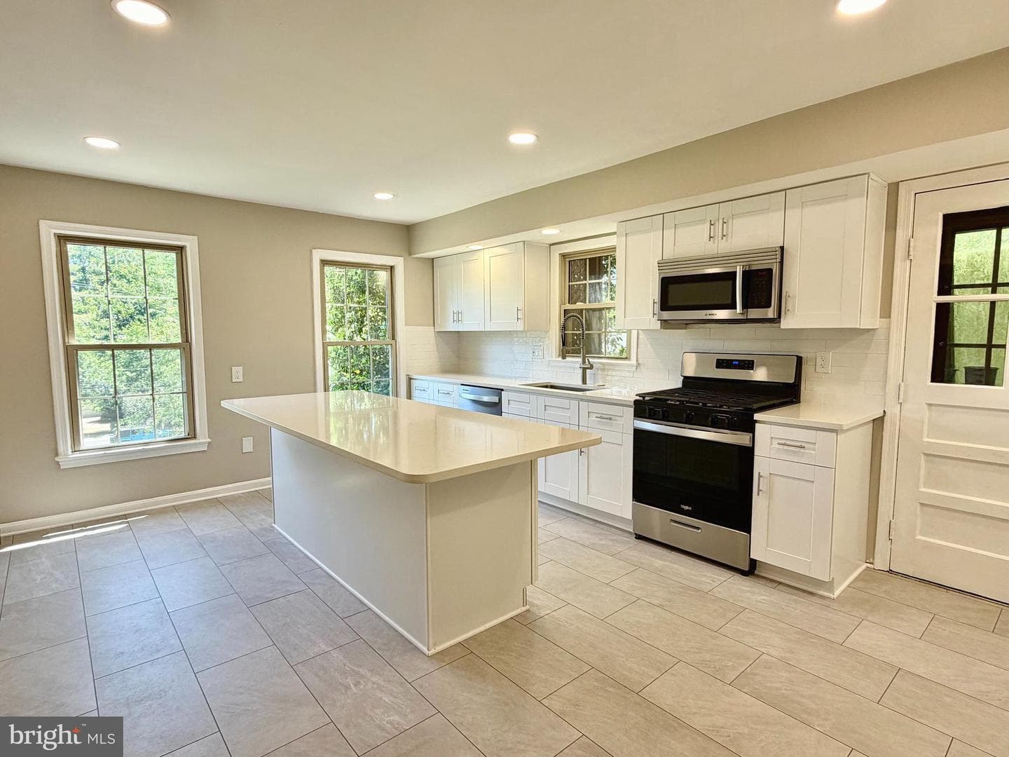 9106 Jones Mill Road photo 5