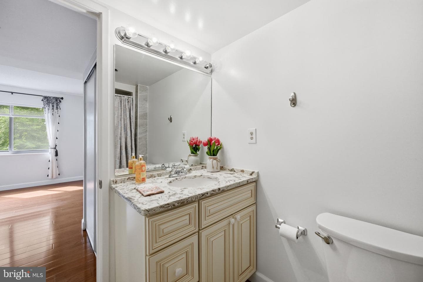 15100 Interlachen Drive #4-124 photo 22